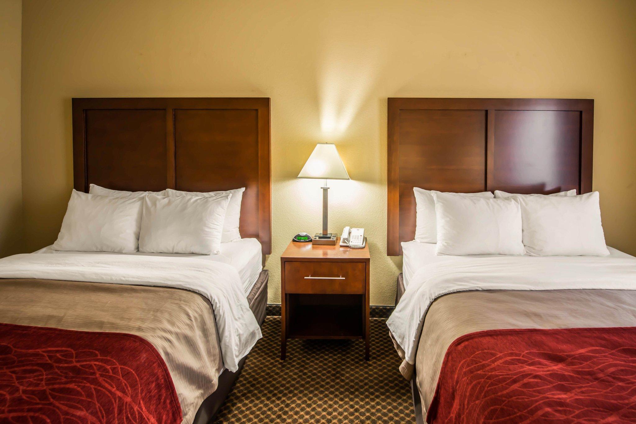 Comfort Inn & Suites Моргантън Екстериор снимка