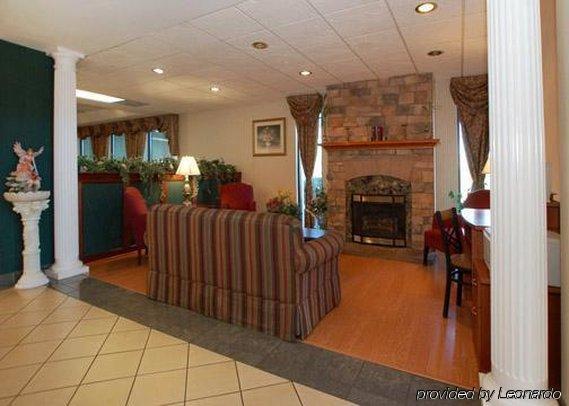 Comfort Inn & Suites Моргантън Стая снимка