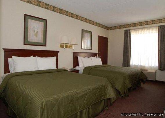 Comfort Inn & Suites Моргантън Стая снимка